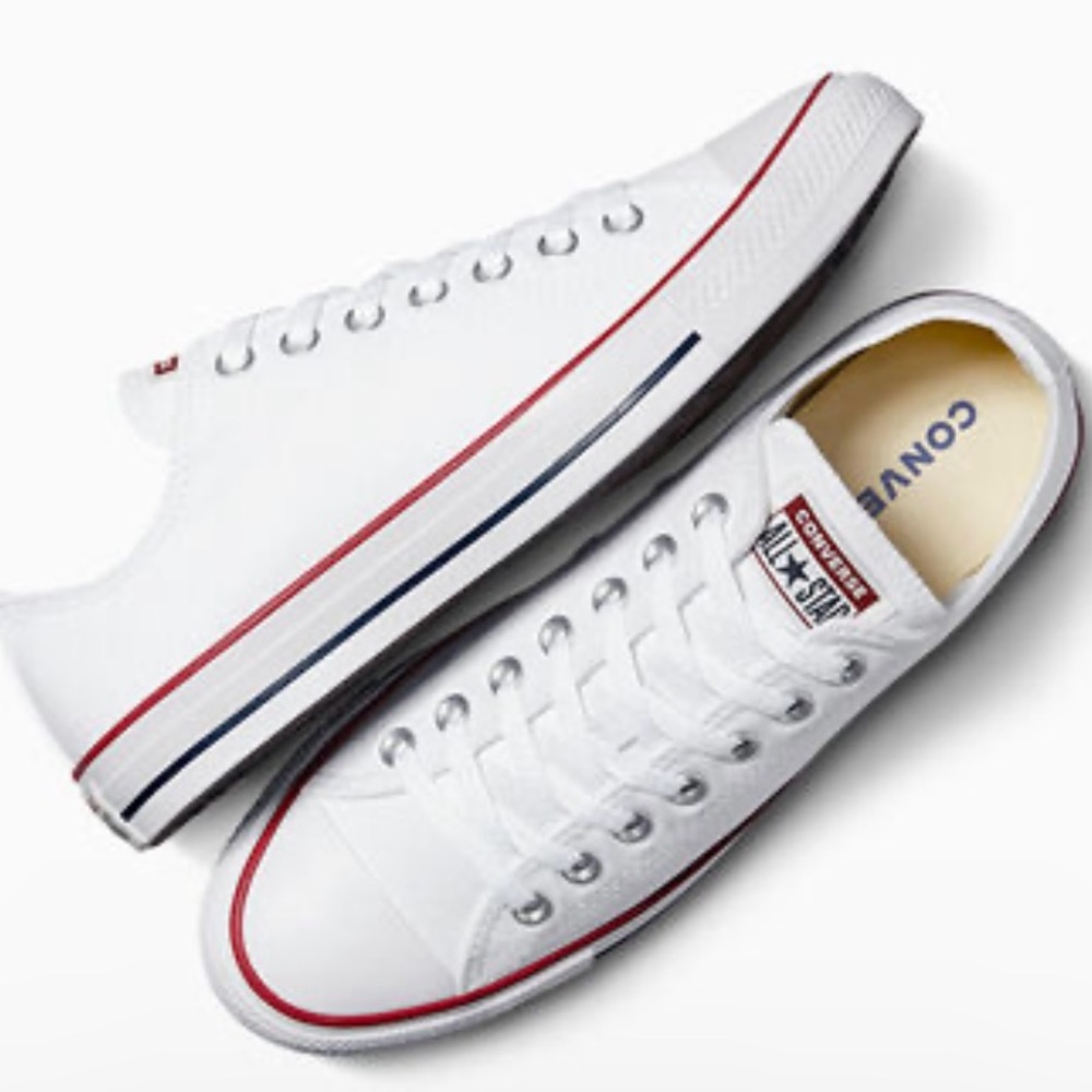 CONVERSE white classic sneakers in good condition! Size 8 US Women’s!
